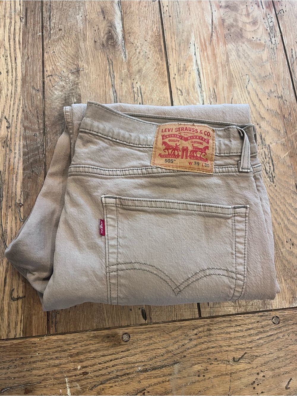 Levi's Men’s Beige W/Grey Stitching Wash Denim Straight Fit Mid Rise 505 36/30